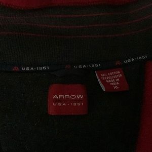 Very cute Red vintage halfzip